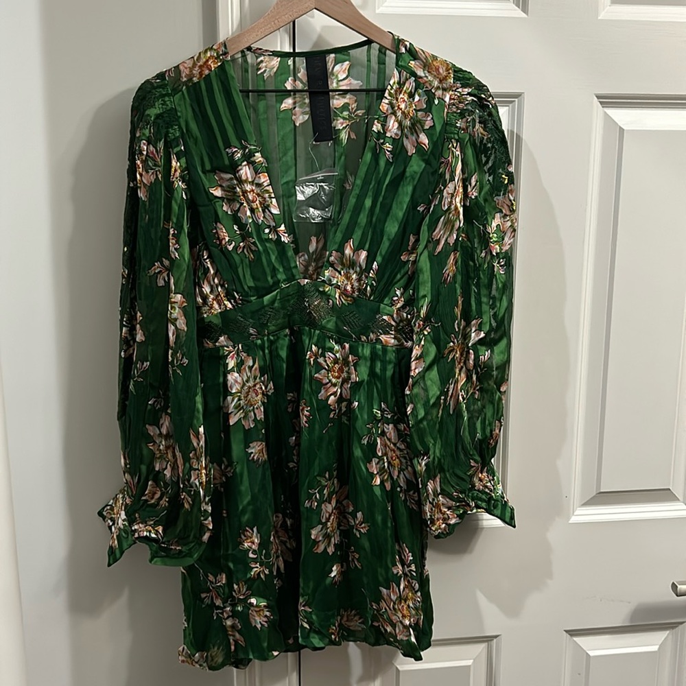NWOT Free People New Romantics Mini Dress Size 4 Z404